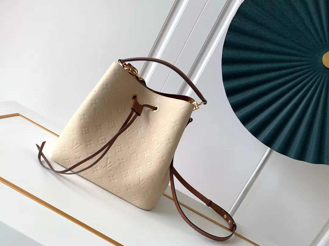 LOUIS VUITTON MONOGRAM APRICOT 29X29X17.5CM 6 COLORS
