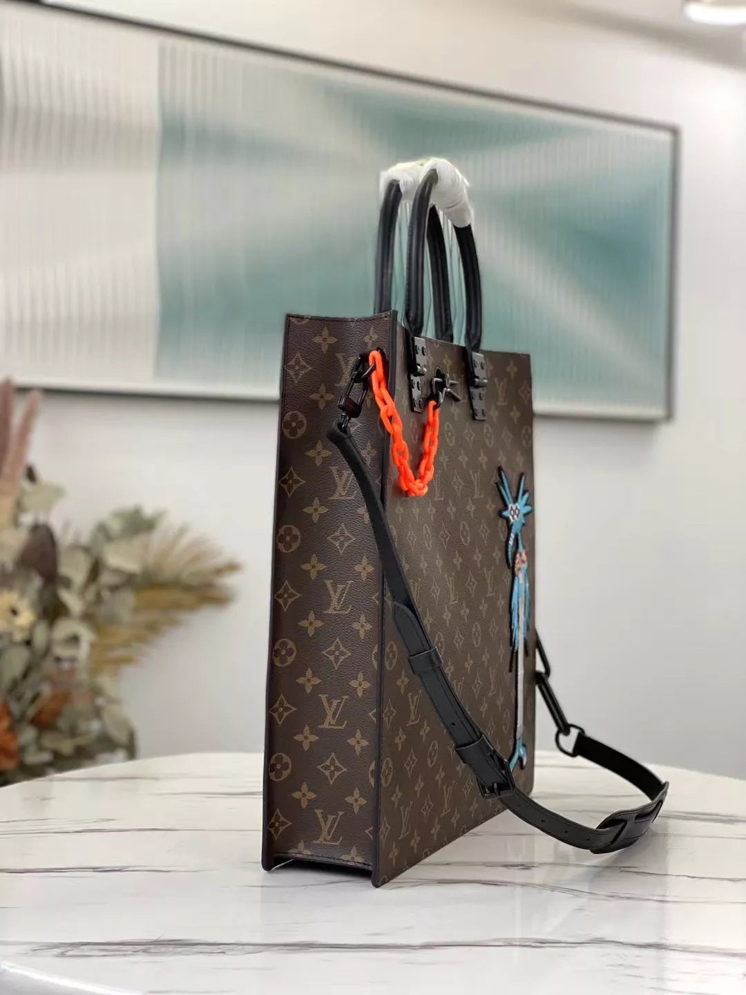LOUIS VUITTON 36 X 36 X 9 CM SAC PLAT LV HAND BAGS