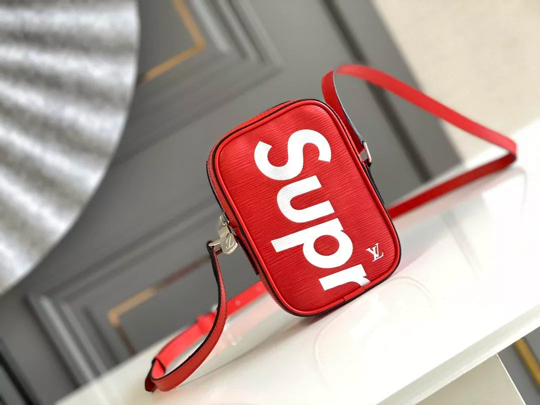 LOUIS VUITTON 12X17X5CM SUPREME CO BRANDED, COWHIDE
