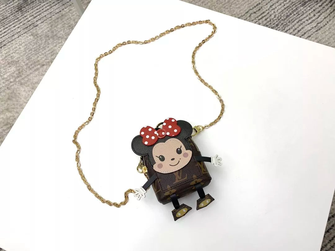 LOUIS VUITTON 10*8*4CM CHAIN BAG
