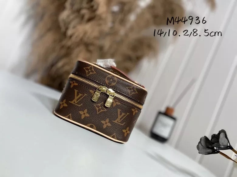 LOUIS VUITTON NICE NANO TOILETRY POUCH COSMETIC BAGS