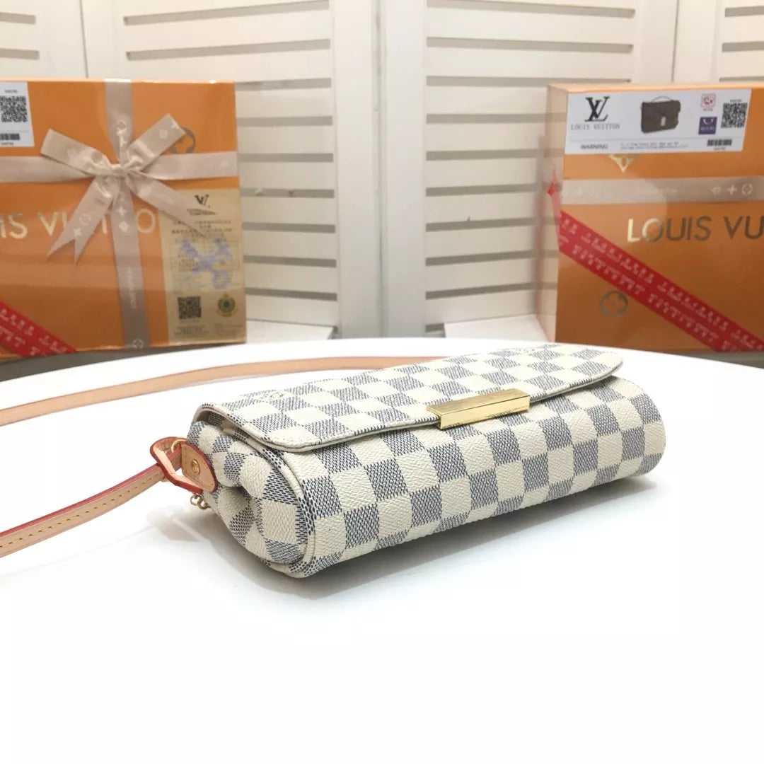 LOUIS VUITTON M40717 BAG