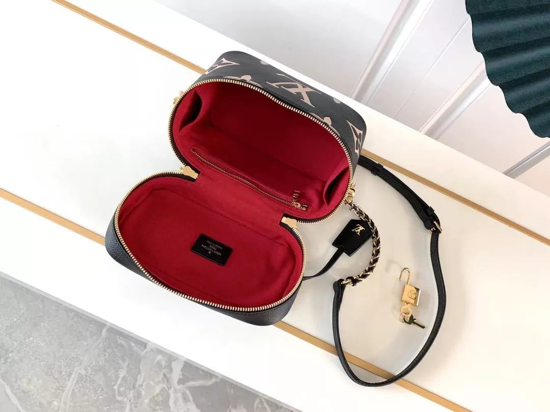 LOUIS VUITTON 19 X 13 X 11CM MONOGRAM NICE VANITY