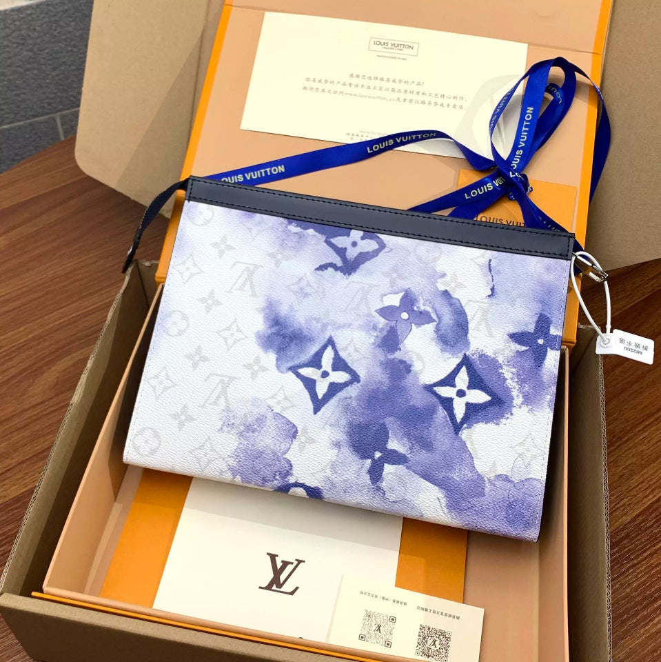 LOUIS VUITTON 26X20X5CM MONOGRAM ECLIPSE
