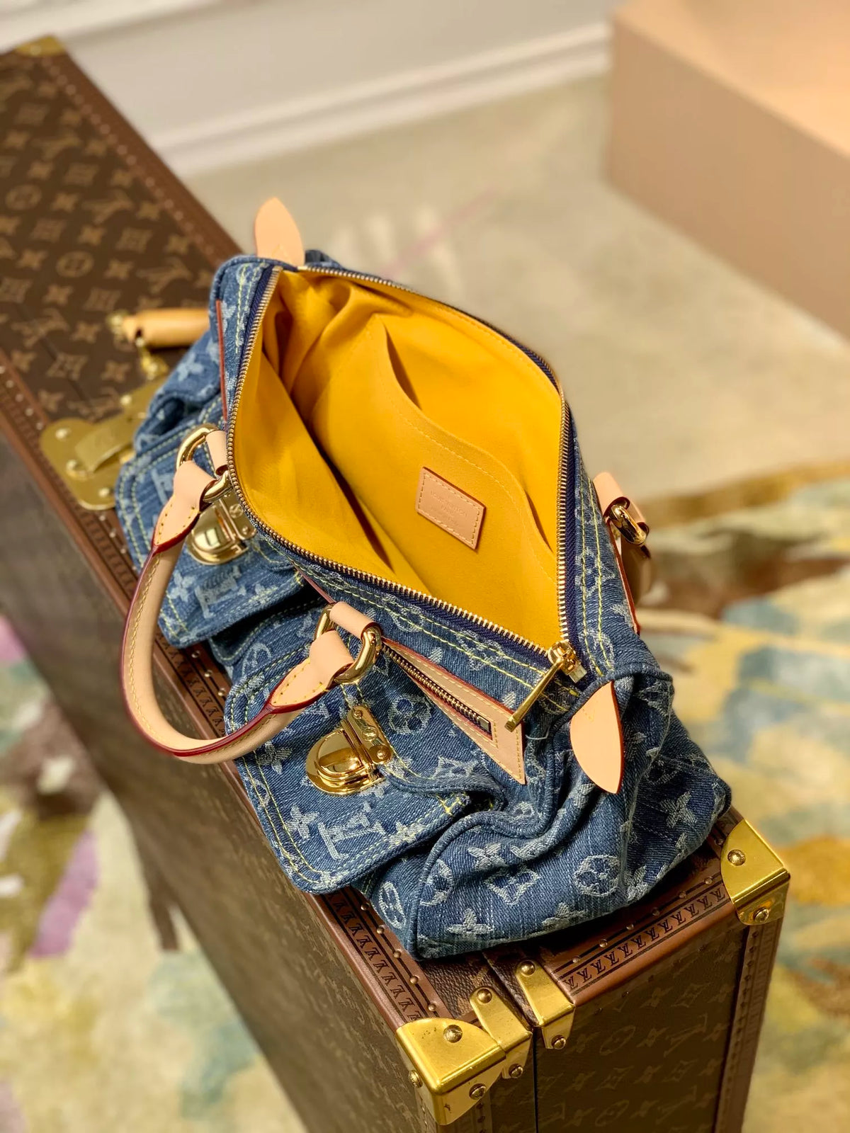 LOUIS VUITTON 30*17*15CM MEDIEVAL, DENIM HANDBAG