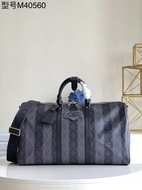 LOUIS VUITTON 50 X 29 X 22 CM MONOGRAM KEEPAL L50
