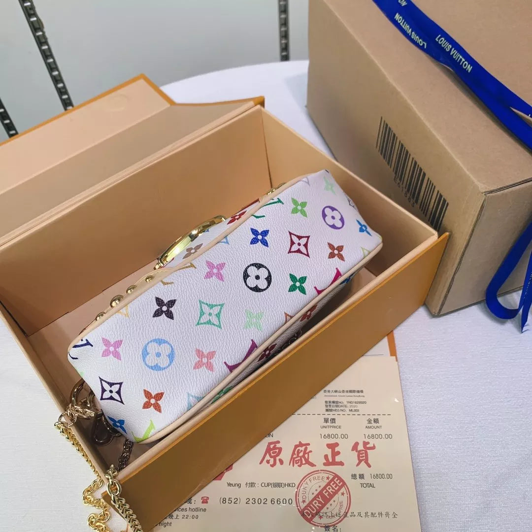 LOUIS VUITTON 15*8*25 CM BAG