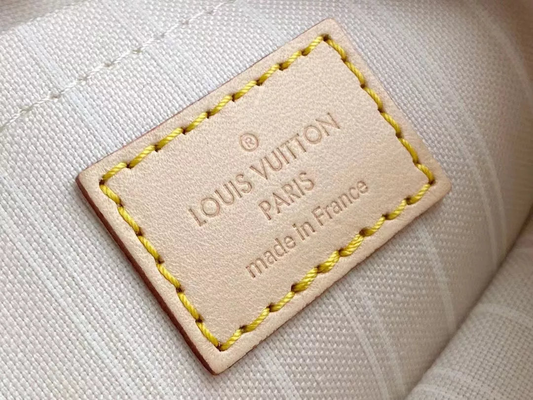 LOUIS VUITTON 24 X 13.5 X 4CM MULTI POCHETTE ACCESSOIRES