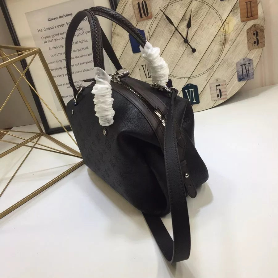 LOUIS VUITTON FAVORITE 36 X 22 X 20CM MAHINA ASTERIA