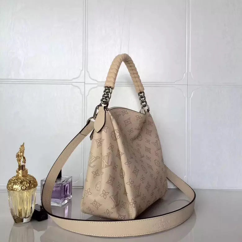 LOUIS VUITTON 24.0 X 24.0 X 14.0 CM BABYLONE CHAIN BB