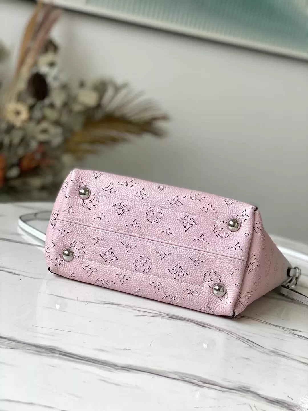 LOUIS VUITTON 23 X 21 X 13 CM HINA PM 2 COLORS AVAILABLE