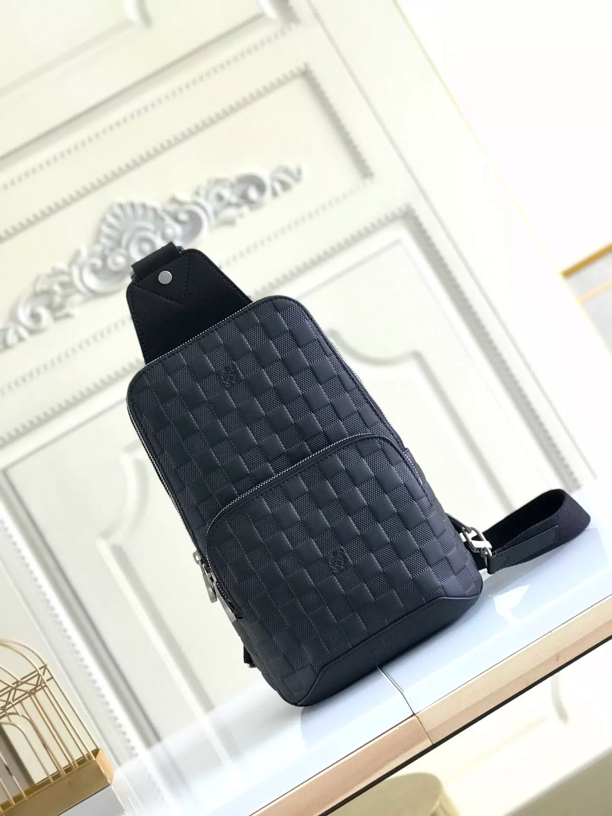 LOUIS VUITTON 20 X 31 X 10CM AVENUE SHOULDER BAG, DAMIER INFINI LEATHER