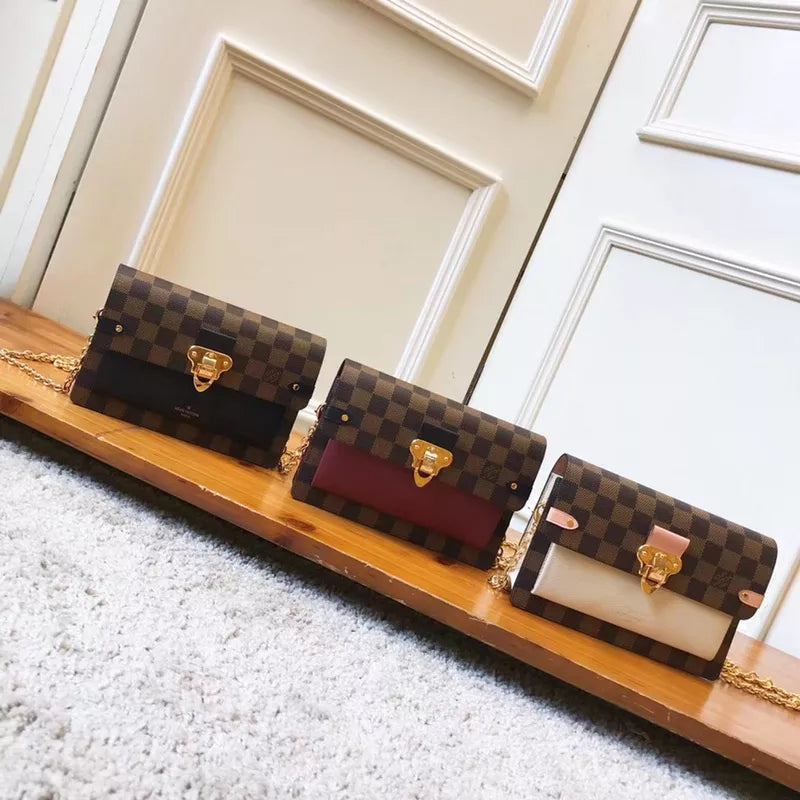 LOUIS VUITTON VAVIN CHAIN WALLET