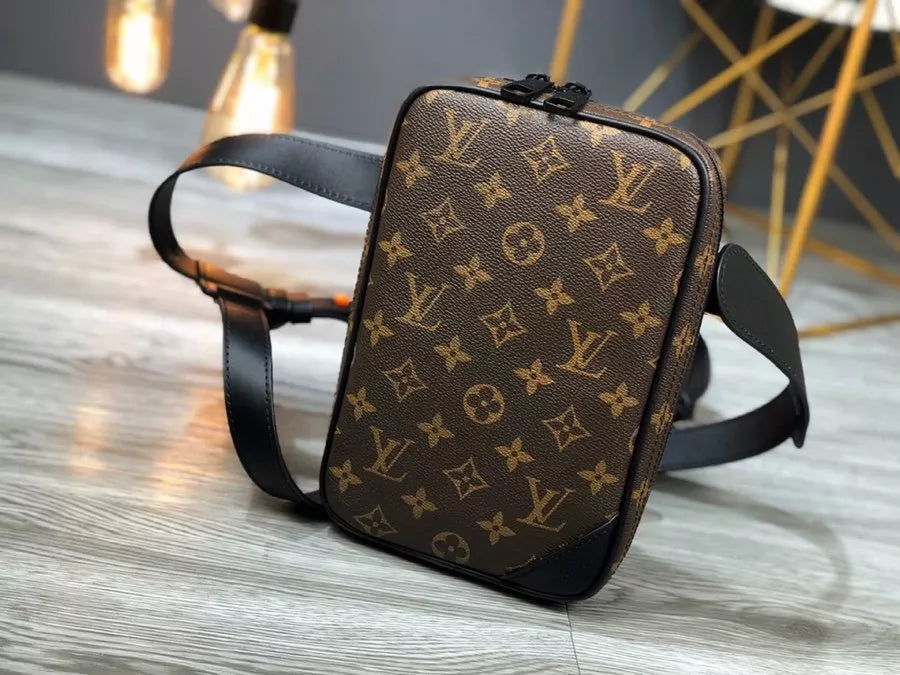 LOUIS VUITTON 23×15×5CM GERONIMOS
