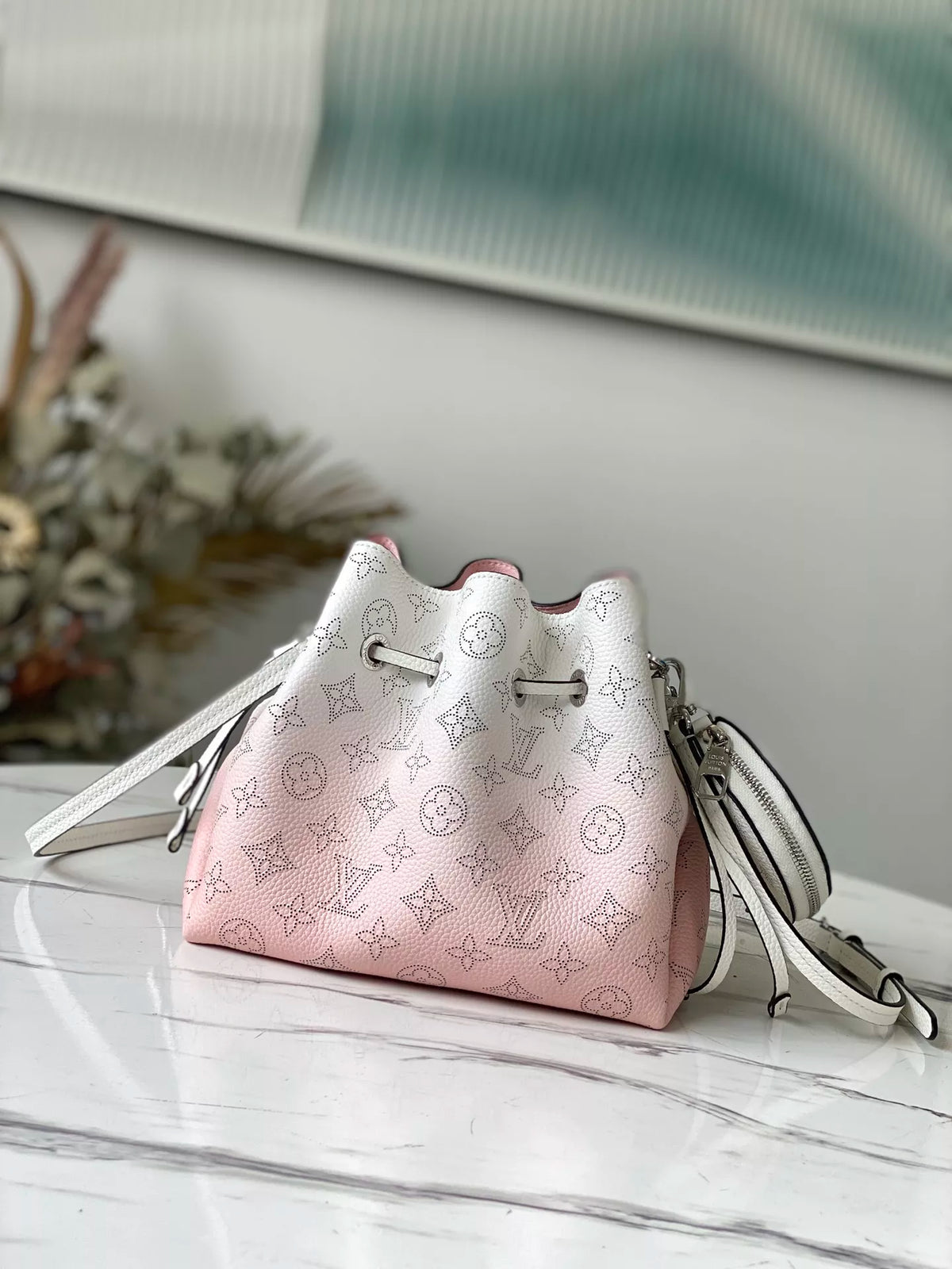 LOUIS VUITTON 19 X 22 X 14CM BELLA BAG