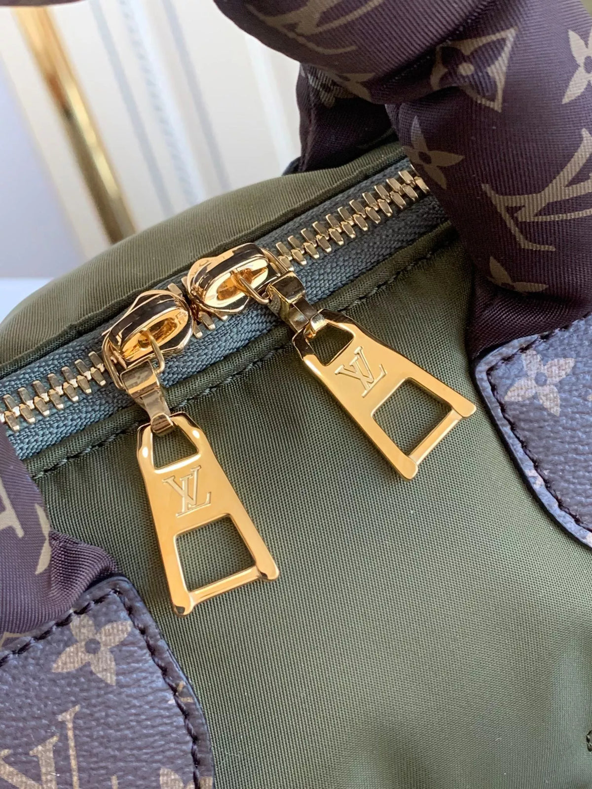 LOUIS VUITTON 25*19*15CM SPEED BANDOULI È RE 25 PILLOW BAG
