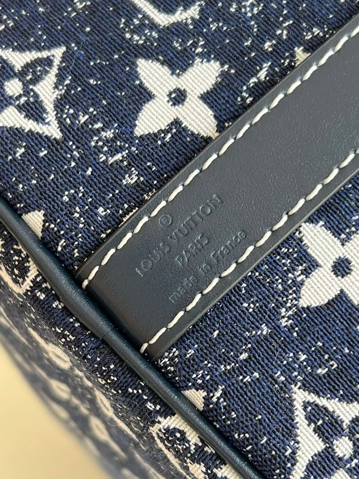 LOUIS VUITTON 25 X 19 X 15CM SPEEDY BANDOULI È RE 25 HANDBAG, LOGO DENIM