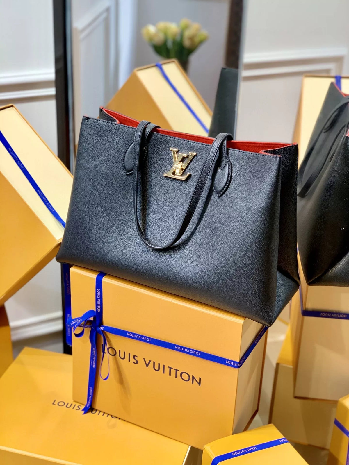 LOUIS VUITTON LOCKME 42X28X15CM 3 COLORS