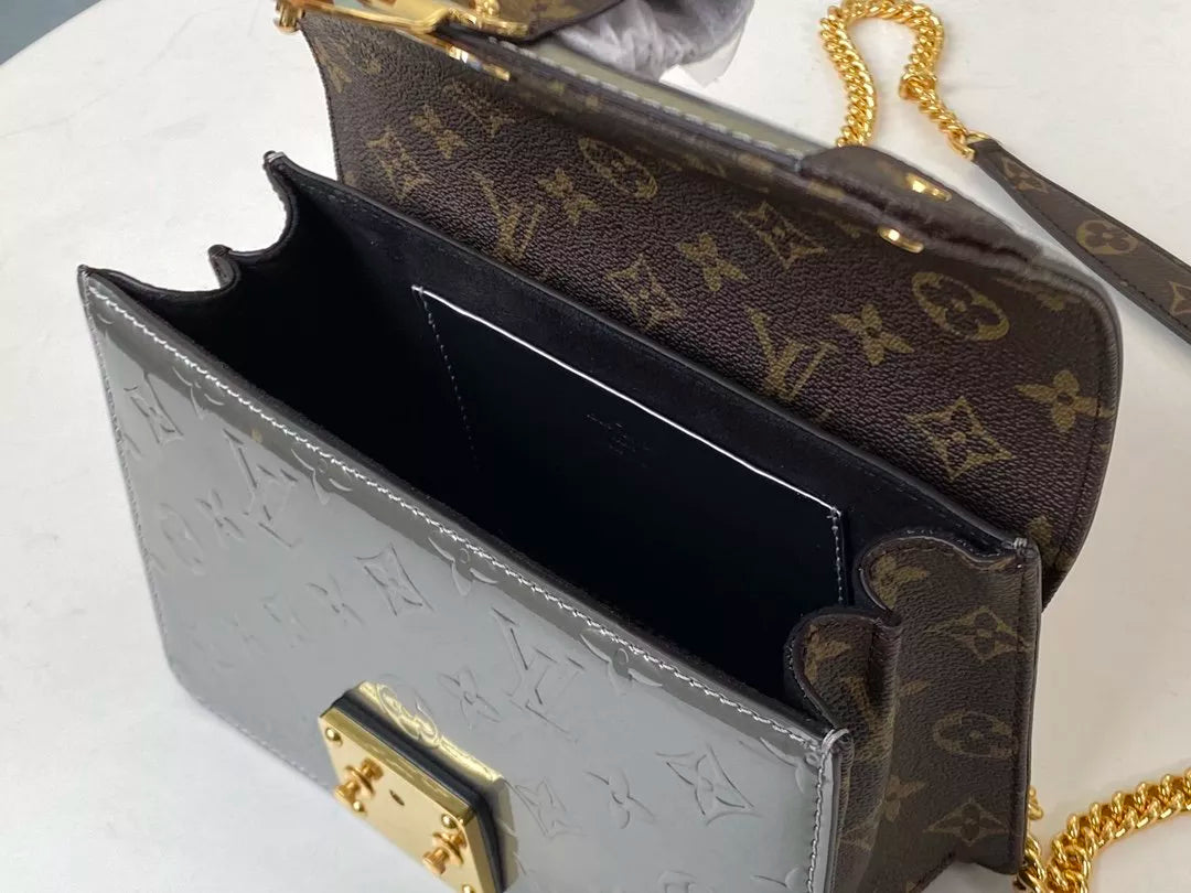 LOUIS VUITTON WYNWOOD CHAIN BAG，MONOGRAM VERNIS LEATHER + MONOGRAM CANVAS