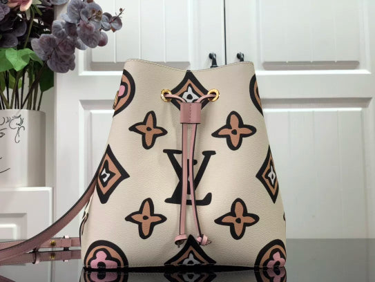 LOUIS VUITTON 26.0 X 26.0 X 17.5 CM HITE NÉONOÉ MONOGRAM
