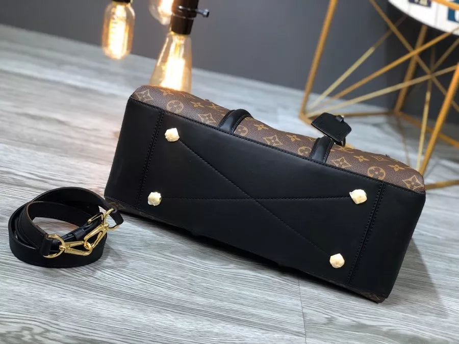 LOUIS VUITTON 35×24×15CM LV OPEN HANDBAG