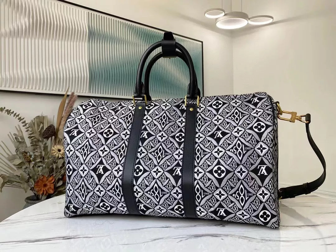 LOUIS VUITTON 45 X 27 X 20CM KEEPALL BANDOULIÈRE LV HAND BAGS