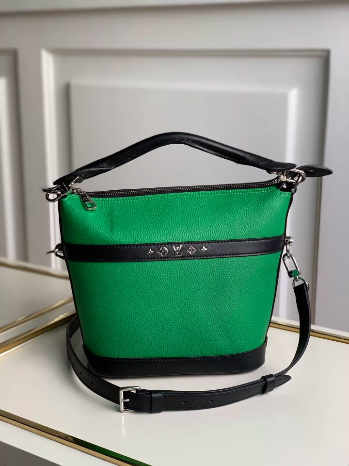 LOUIS VUITTON 25 X 22.5 X 13CM CRUISER BAG