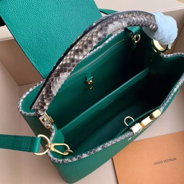 LOUIS VUITTON CAPUCINES BB BAG