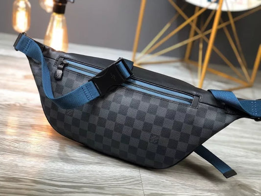 LOUIS VUITTON 47×20×9CM LVDISCOVERY BAG