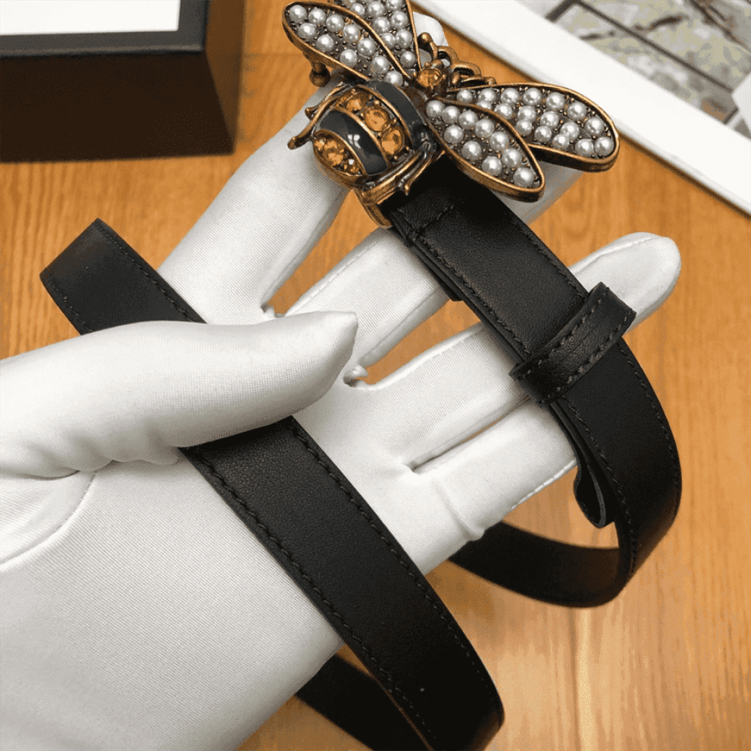 GUCCI BEE BUCKLE BELT