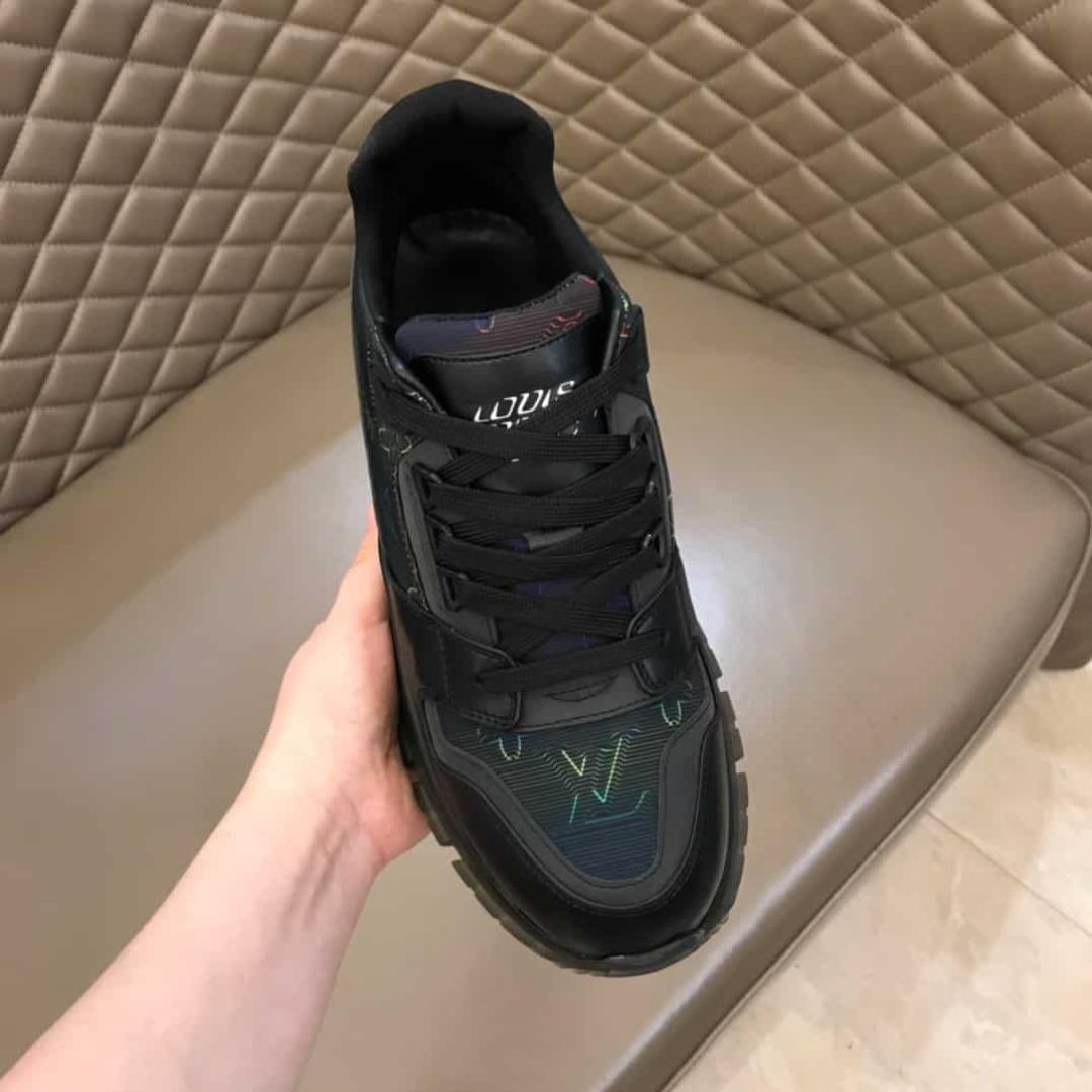 LOUIS VUITTON 2054 SNEAKER