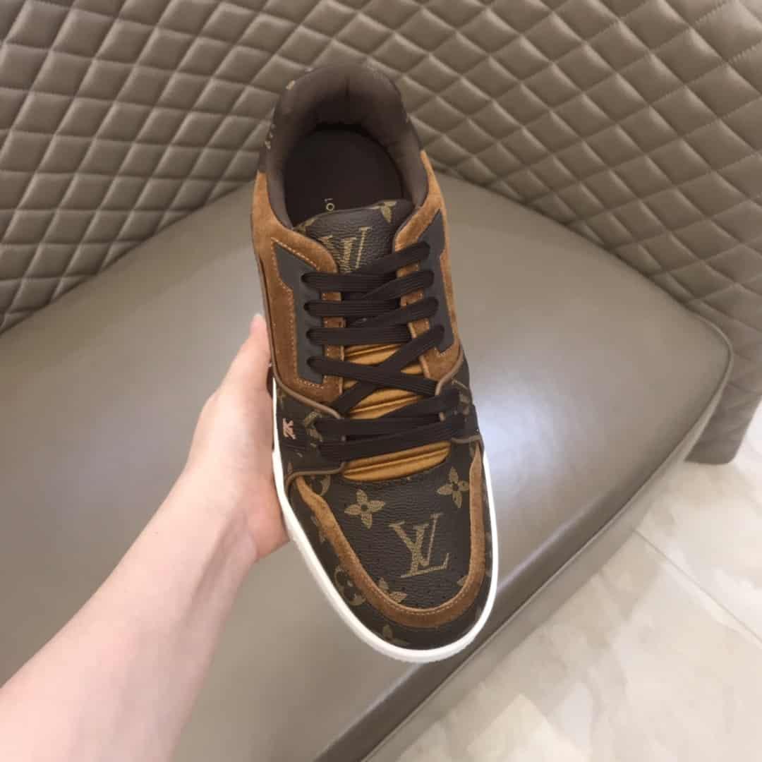 LOUIS VUITTON TRAINER SNEAKERS