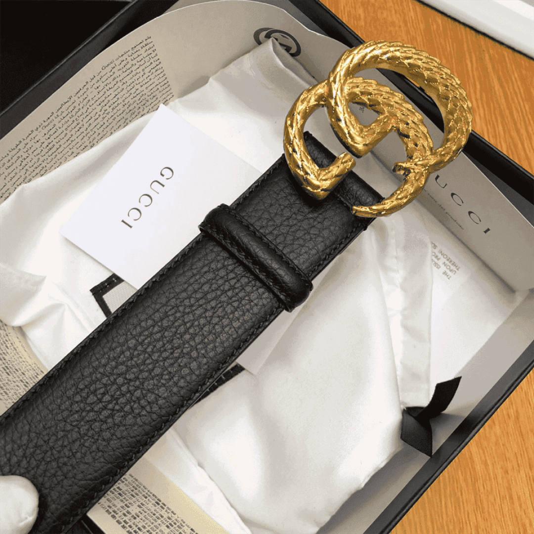 GUCCI LEATHER BELT W/ TEXTURED DOUBLE G BUCKLE