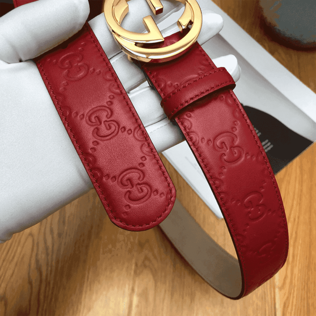 GUCCI INTERLOCKING G-BUCKLE LEATHER BELT