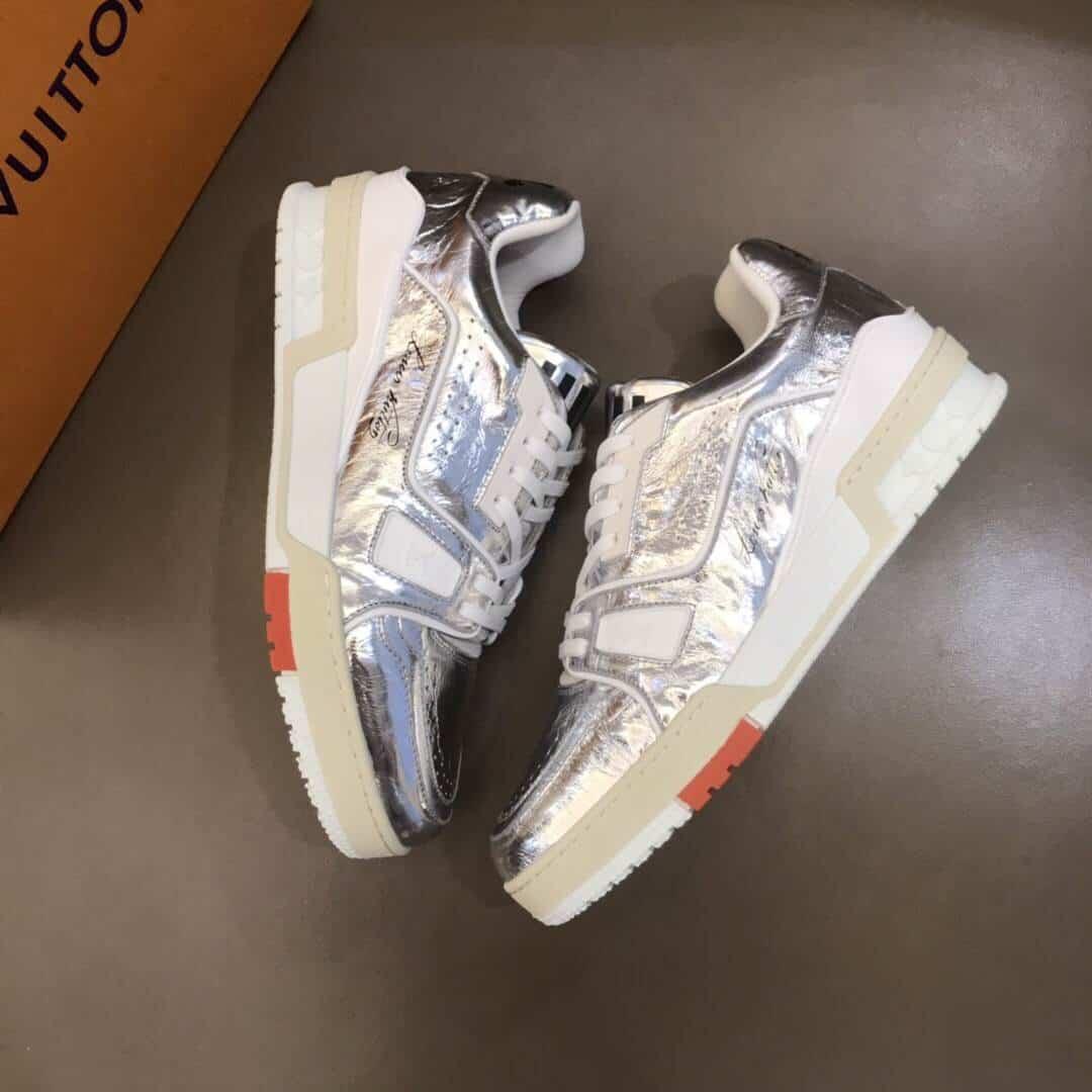 LOUIS VUITTON VNR SNEAKER