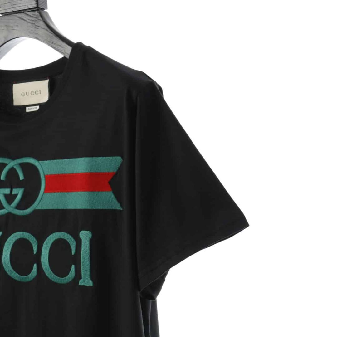 GUCCI EMBROIDERED BELT LOGO SHORT SLEEVE BLACK T SHIRT