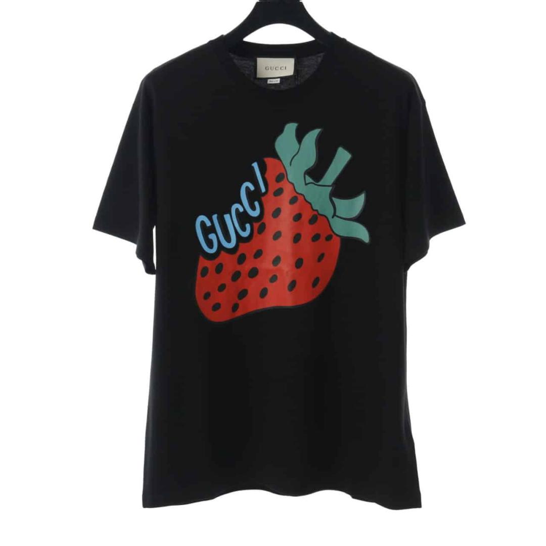 GUCCI STRAWBERRY SHORT SLEEVED T SHIRT
