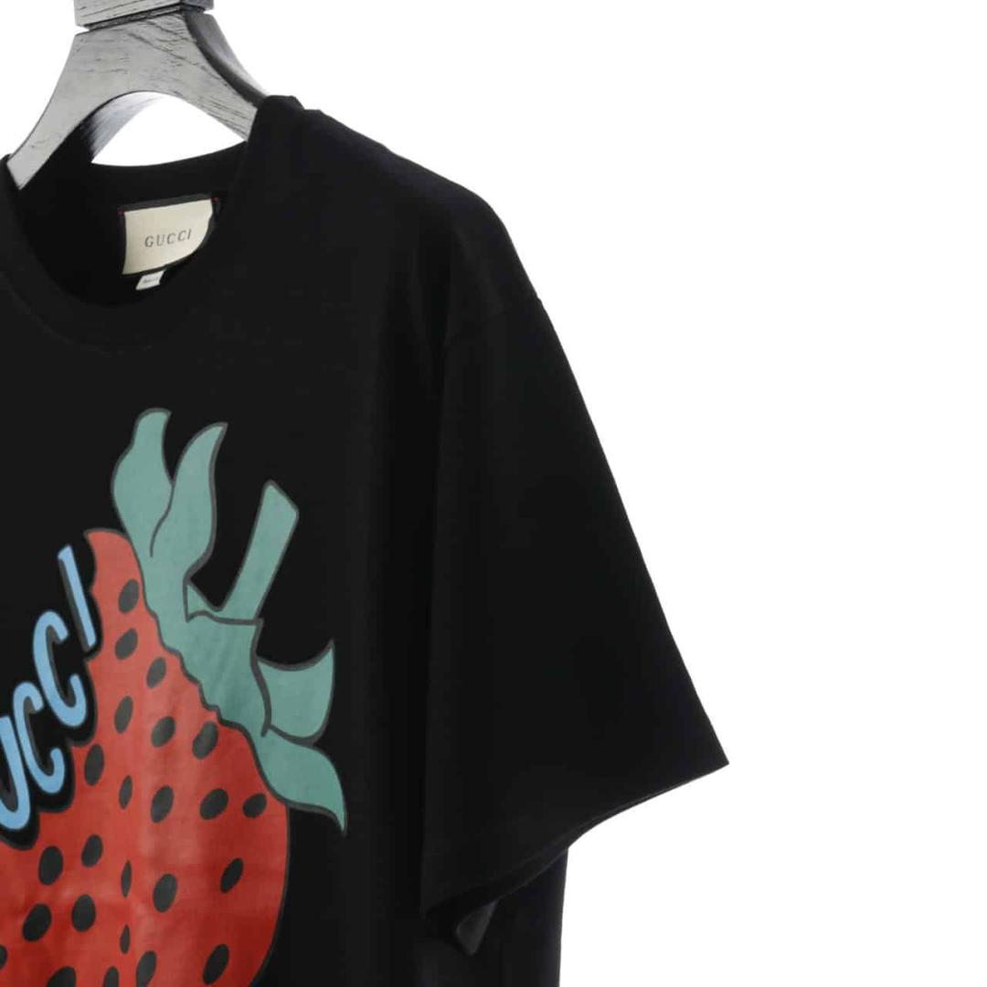 GUCCI STRAWBERRY SHORT SLEEVED T SHIRT