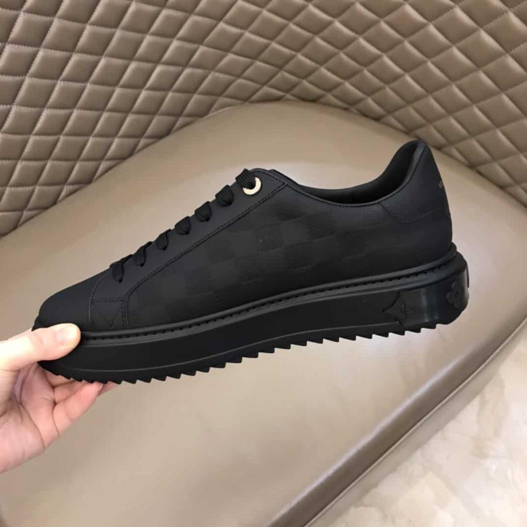 LOUIS VUITTON TIME OUT SNEAKER