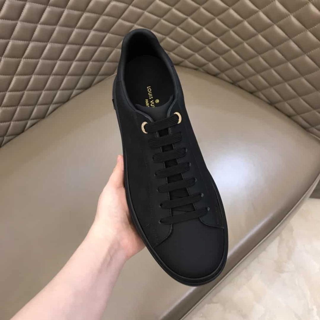 LOUIS VUITTON TIME OUT SNEAKER