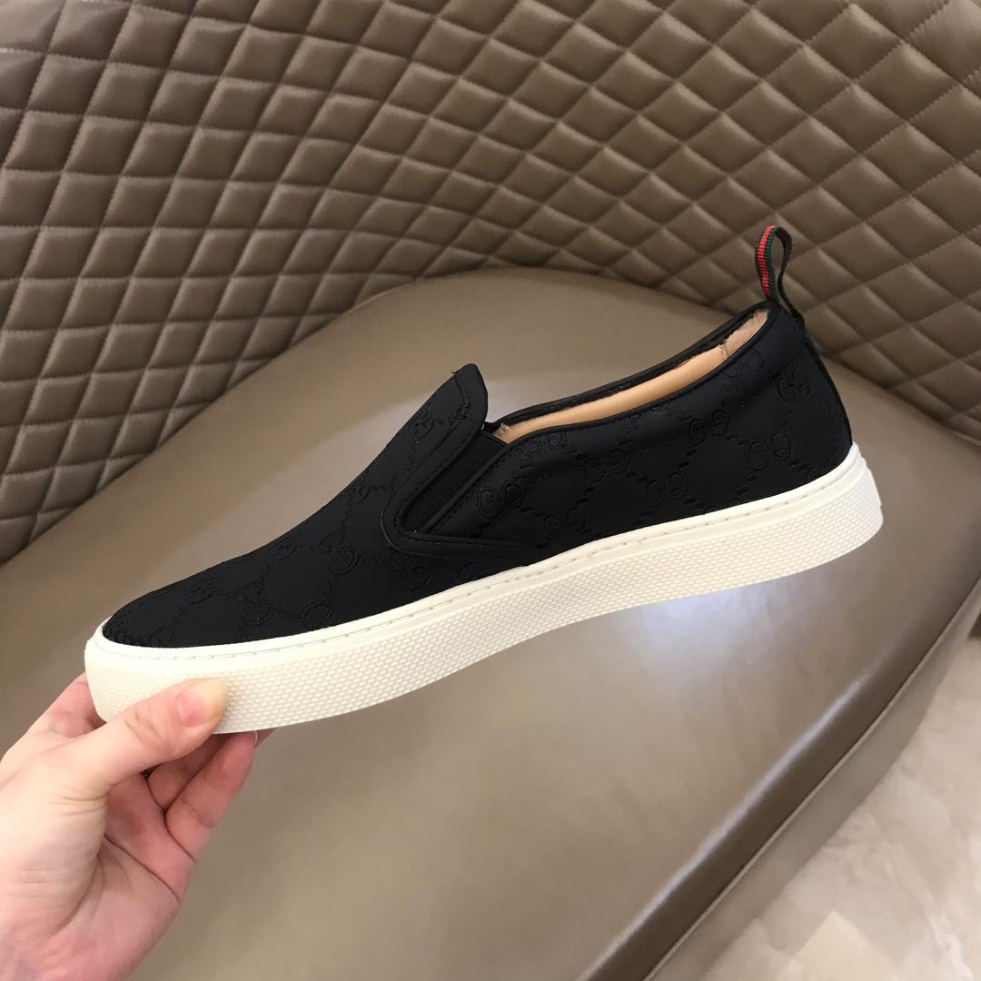 GUCCI SLIP ON