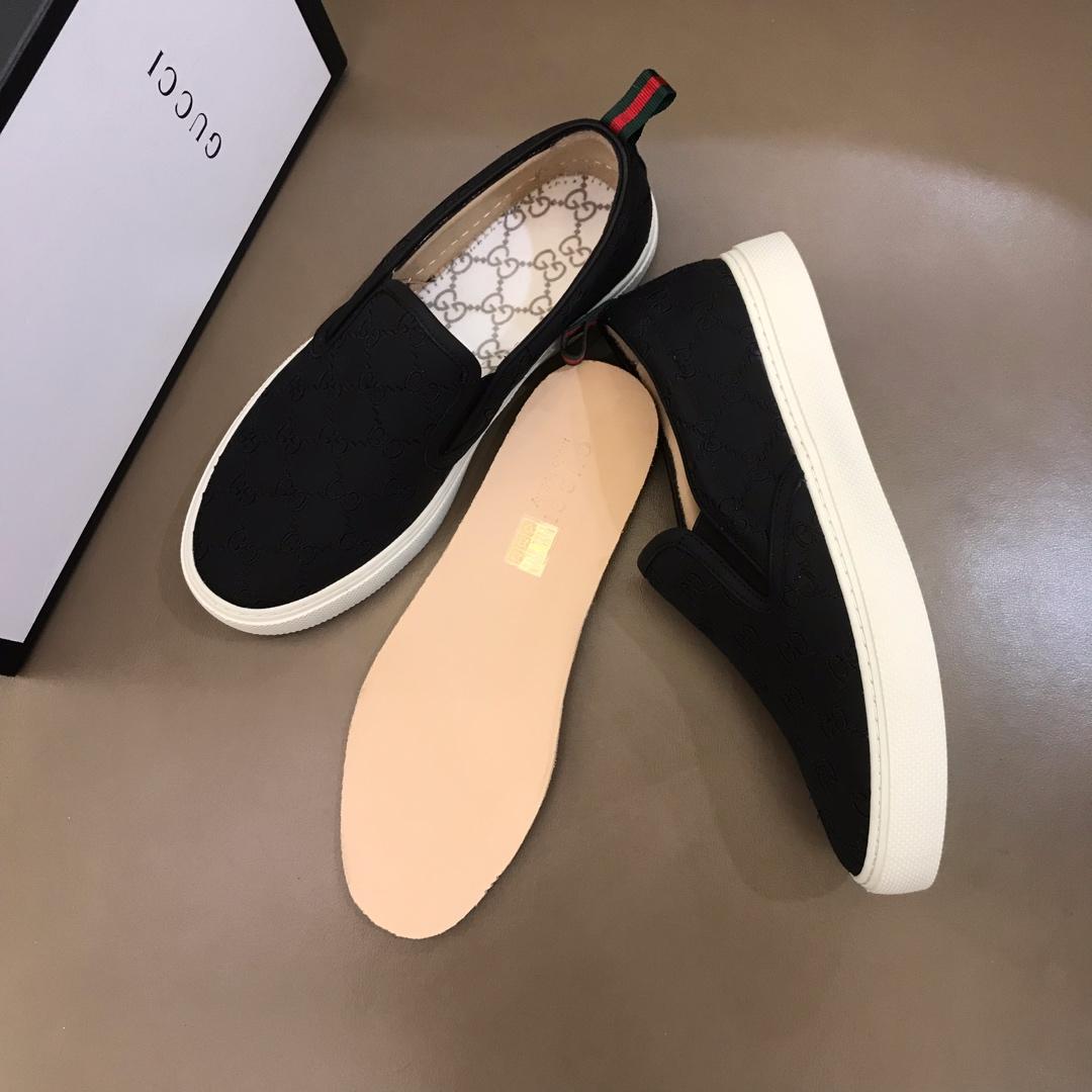 GUCCI SLIP ON