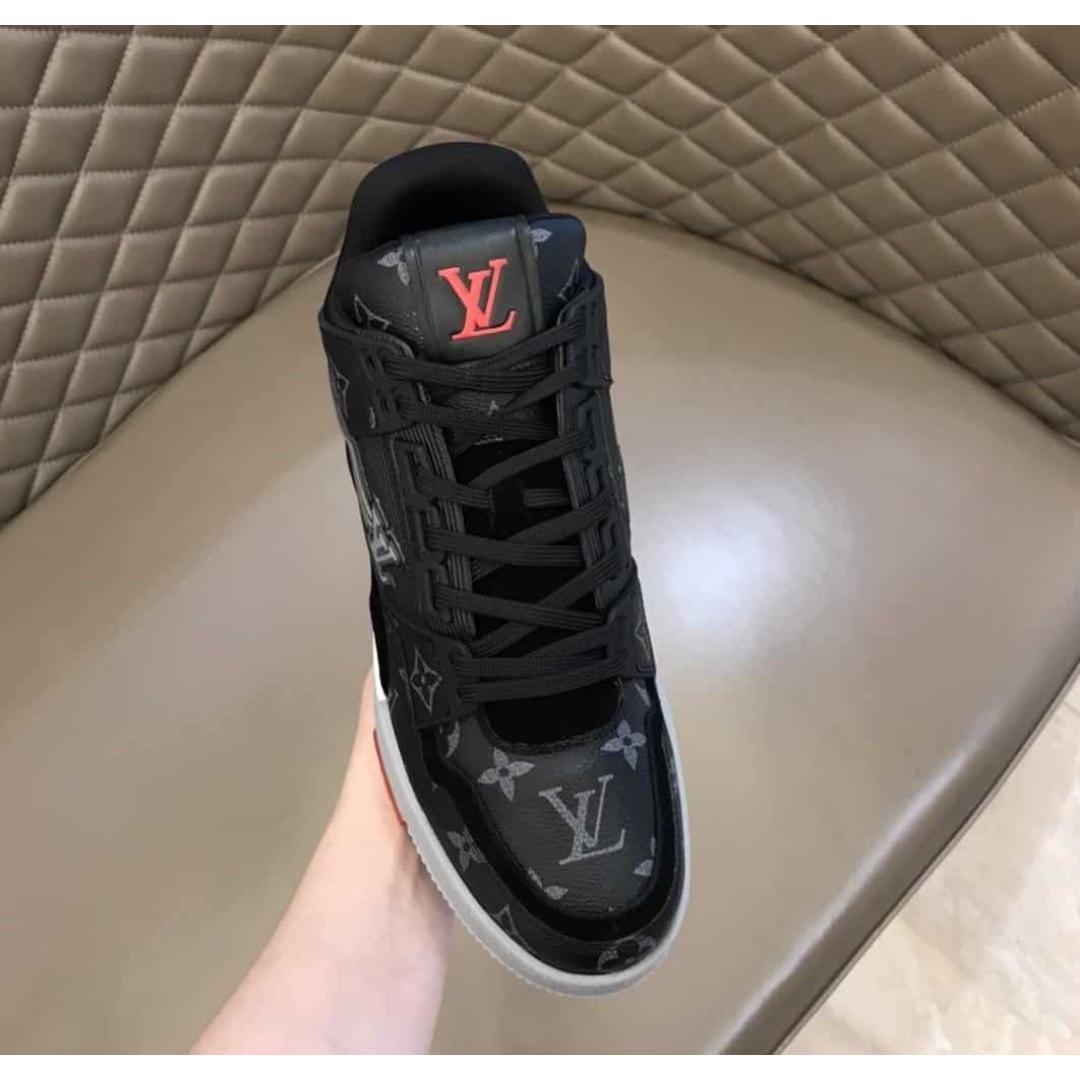 LOUIS VUITTON TRAINER SNEAKER