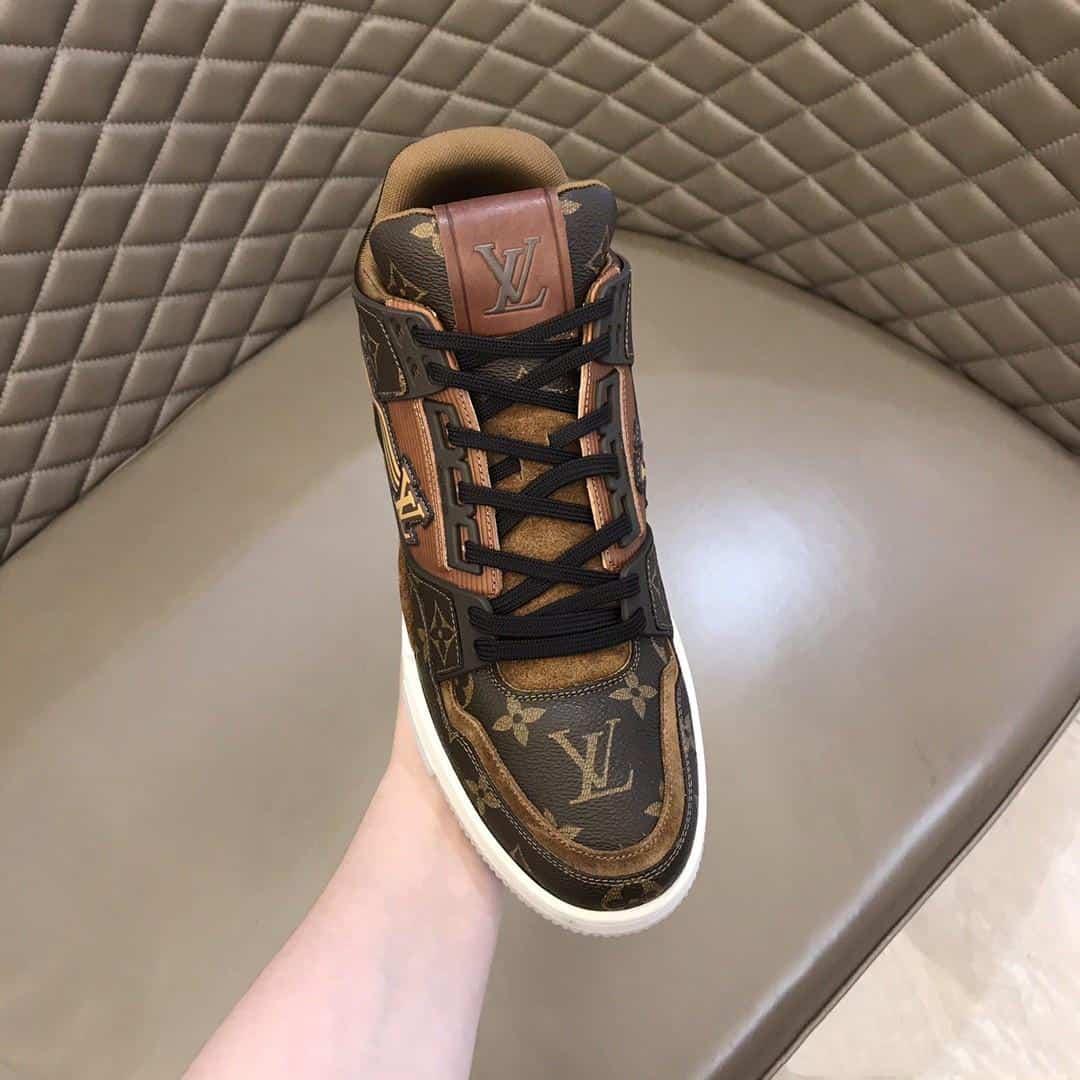 LOUIS VUITTON TRAINER SNEAKER