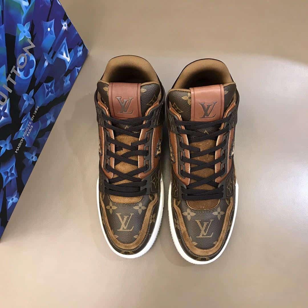 LOUIS VUITTON TRAINER SNEAKER