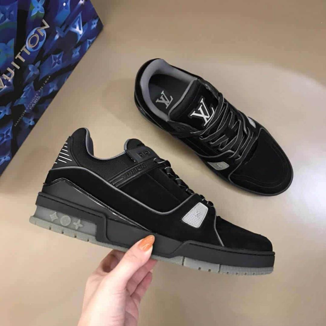 LOUIS VUITTON LV 408 TRAINERS IN SUEDE & GRAY FLANNEL