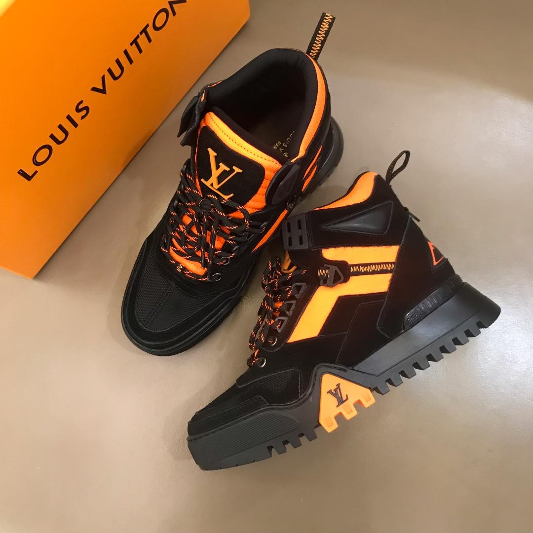 LOUIS VUITTON HIKING ANKLE BOOTS