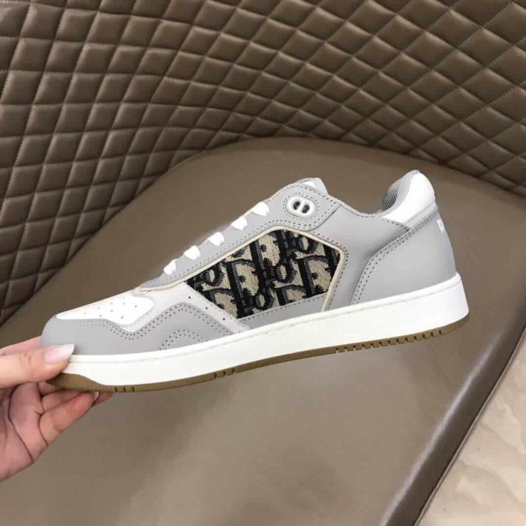 B27 LOW-TOP SNEAKER