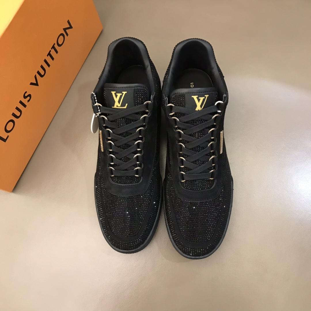 LOUIS VUITTON TRAINER SNEAKER