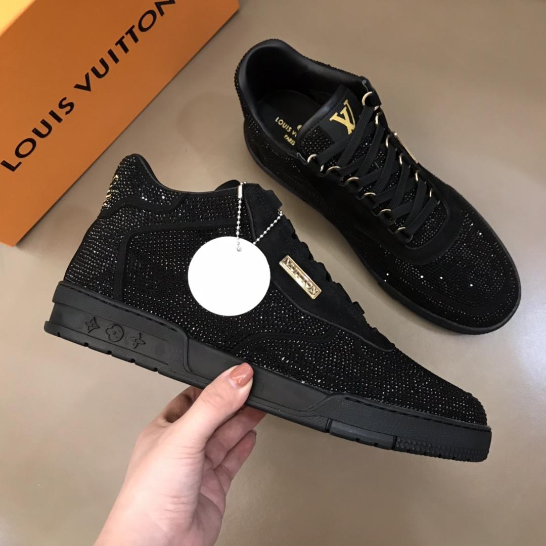 LOUIS VUITTON TRAINER SNEAKER